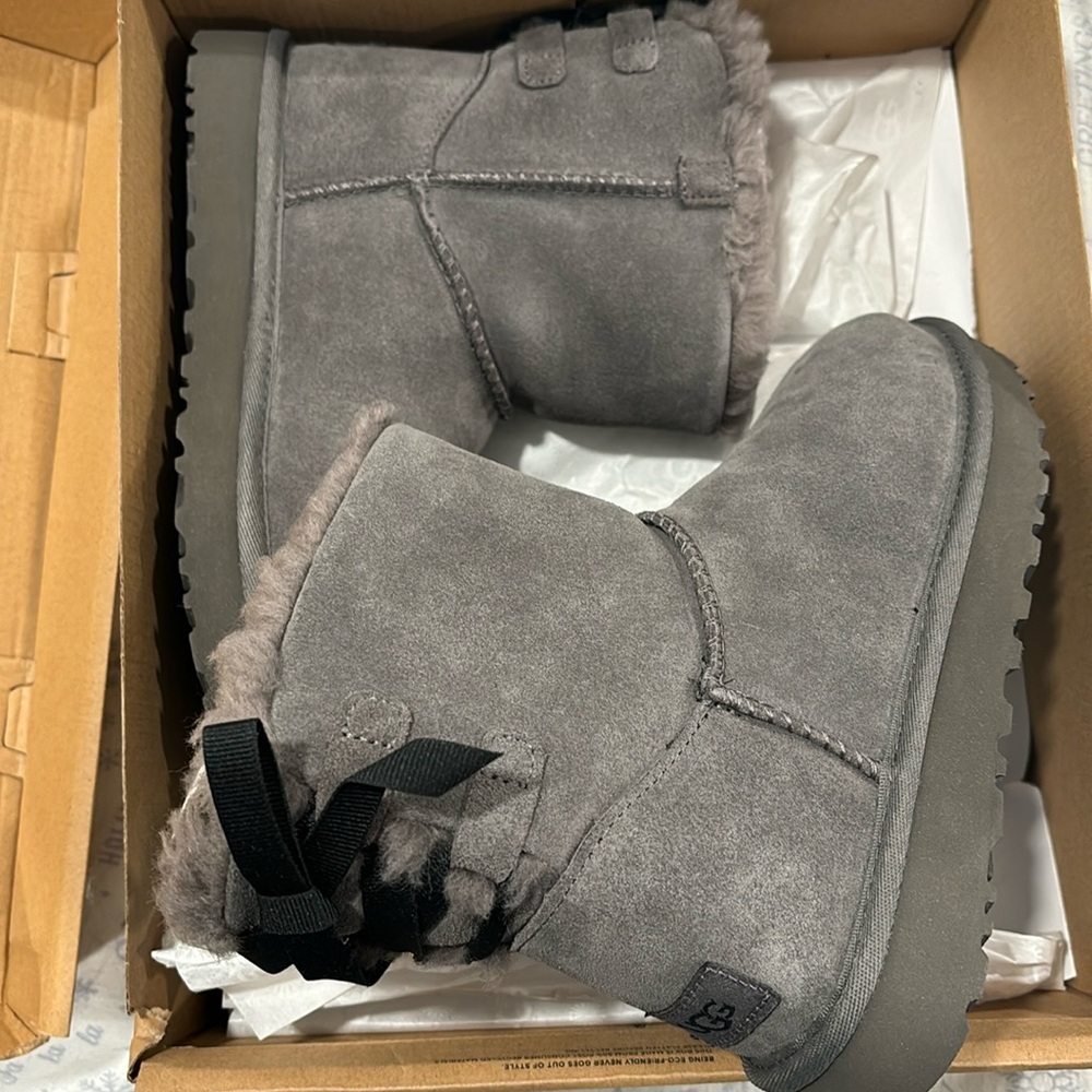 UGG Mini Continuity Bow Charcoal Grey